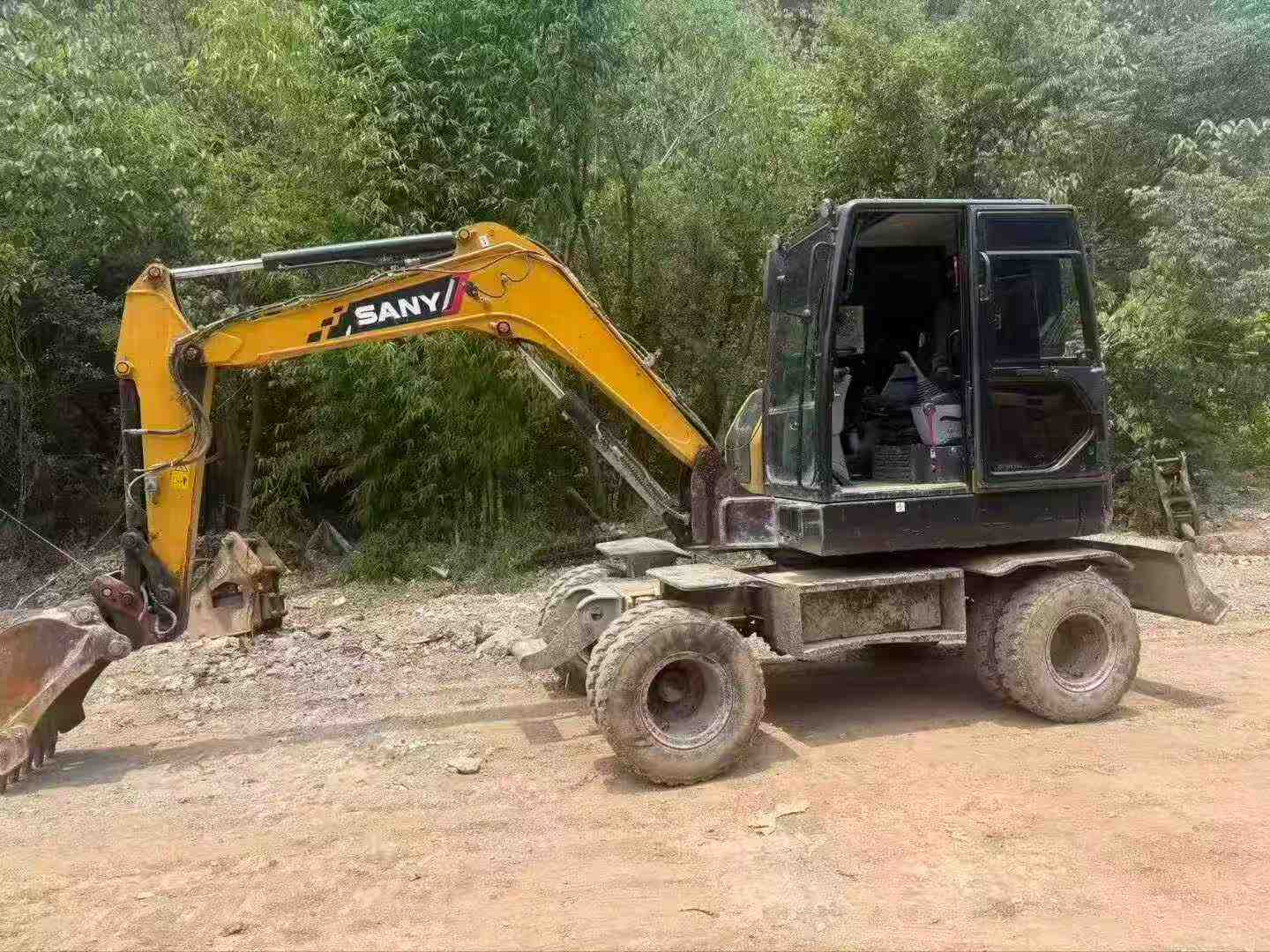 Buy Sany SY65C Used Excavator / 3 Buy Sany SY65C Used Excavator / 3