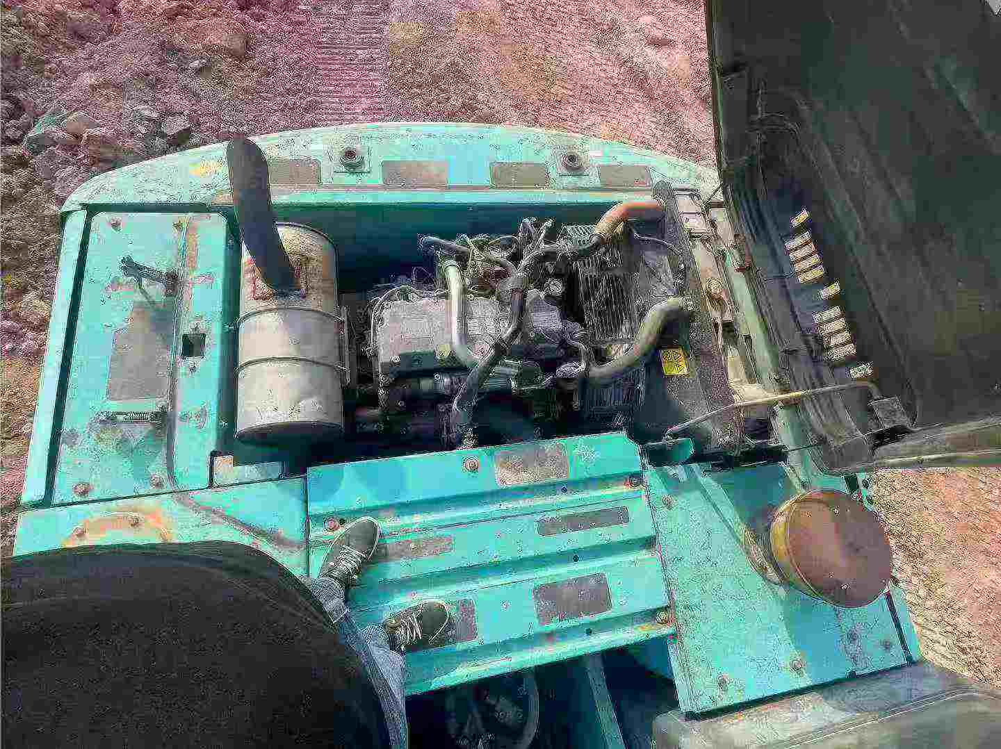 Buy Kobelco SK200 Used Excavator / 2 Buy Kobelco SK200 Used Excavator / 2