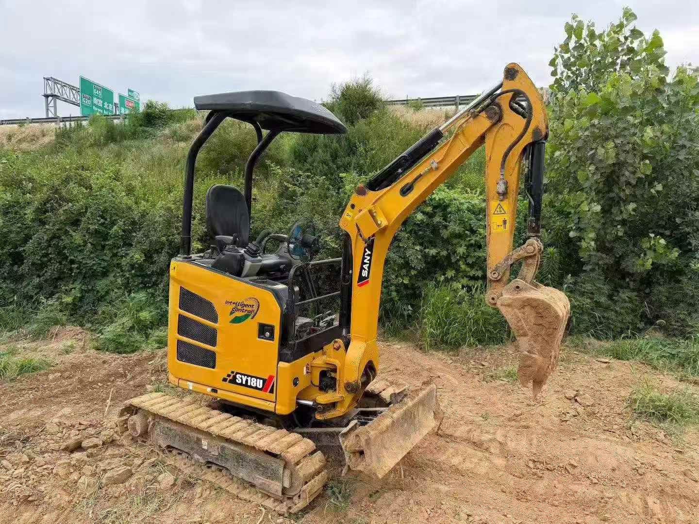 Buy Sany SY18U Used Excavator / 7 Buy Sany SY18U Used Excavator / 7