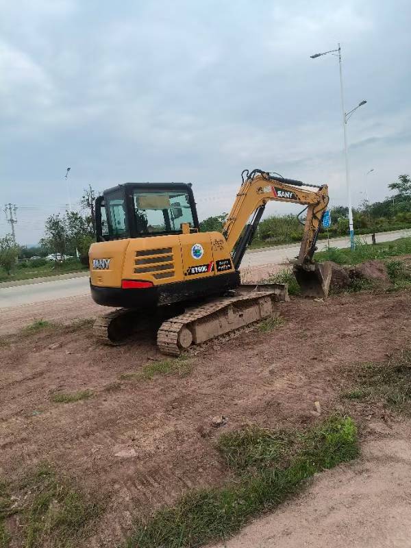 Buy Sany SY60 Used Excavator / 1