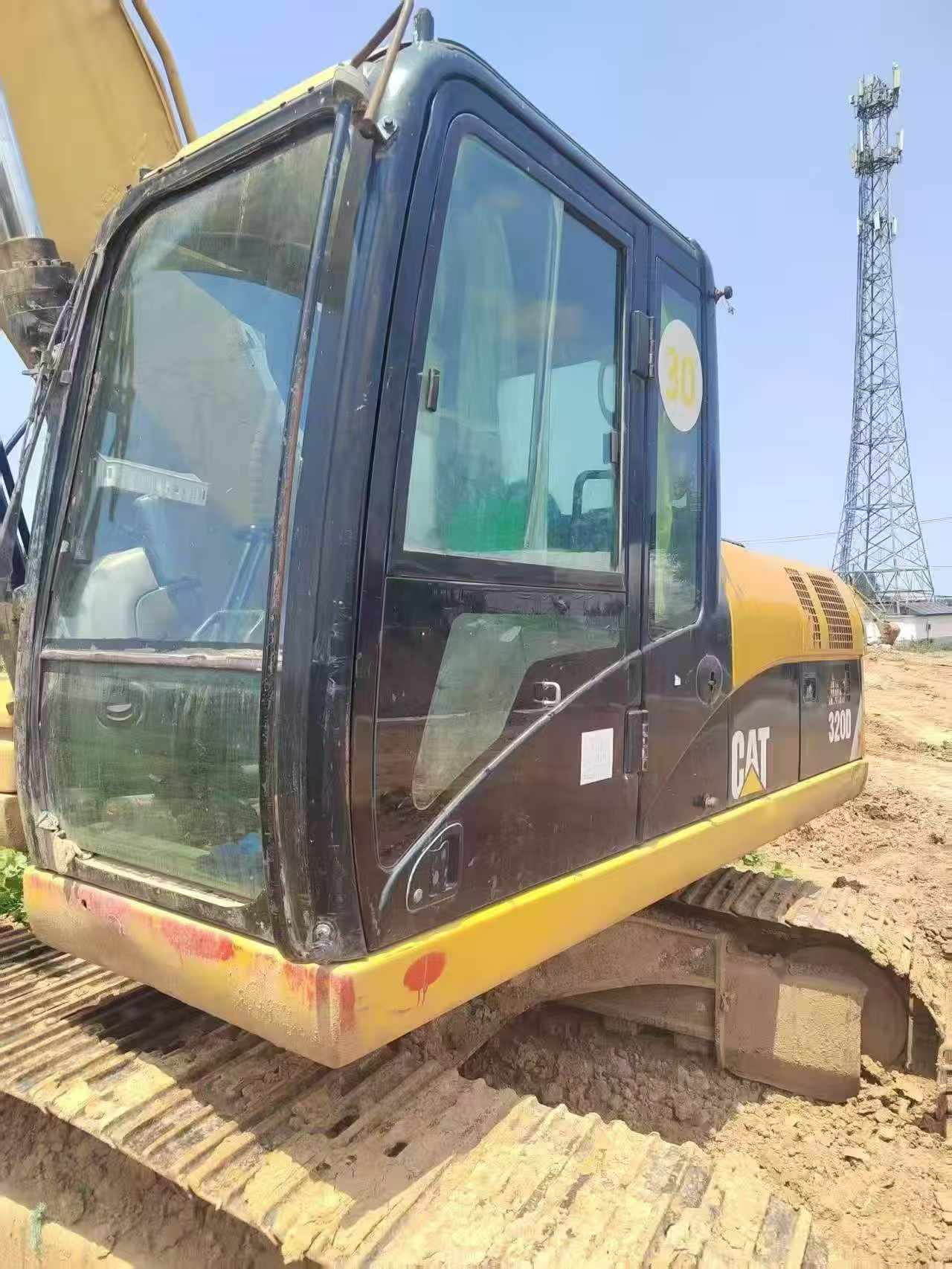 Buy Caterpillar 320D Used Excavator / 2 Buy Caterpillar 320D Used Excavator / 2