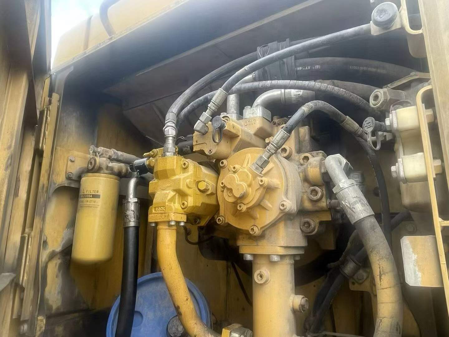 Buy Caterpillar 349E Used Excavator / 6 Buy Caterpillar 349E Used Excavator / 6