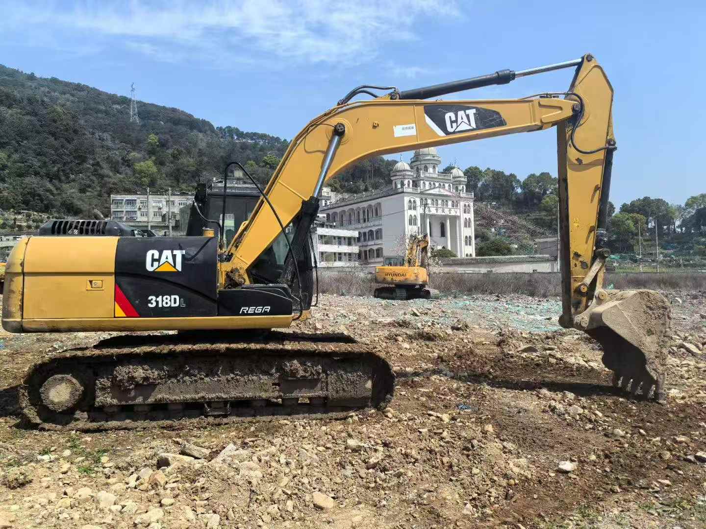 Buy Caterpillar M318 Used Excavator / 8