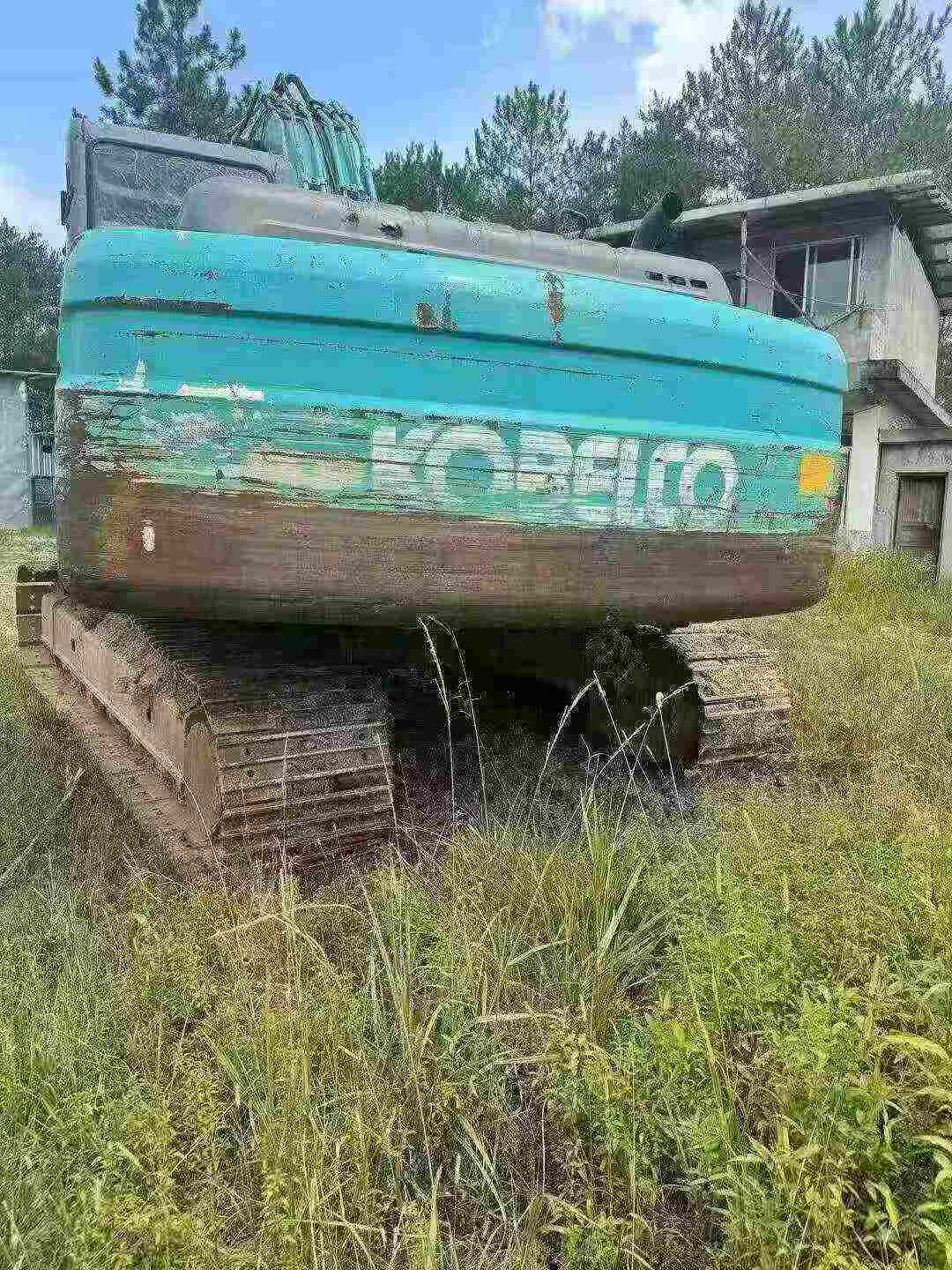 Buy Kobelco SK200-11 Used Excavator / 2 Buy Kobelco SK200-11 Used Excavator / 2