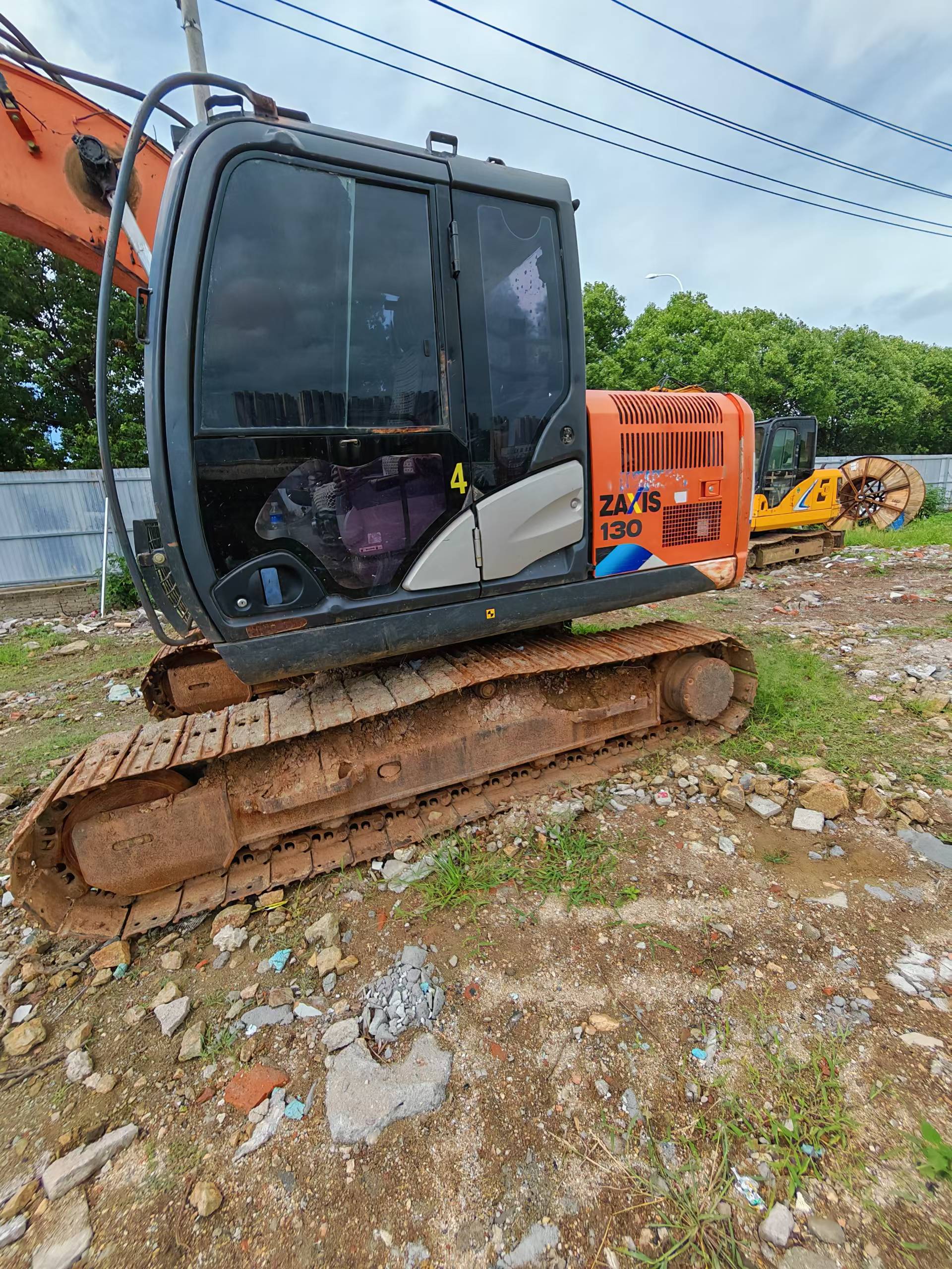 Buy Hitachi ZX130-5A Used Excavator / 2 Buy Hitachi ZX130-5A Used Excavator / 2