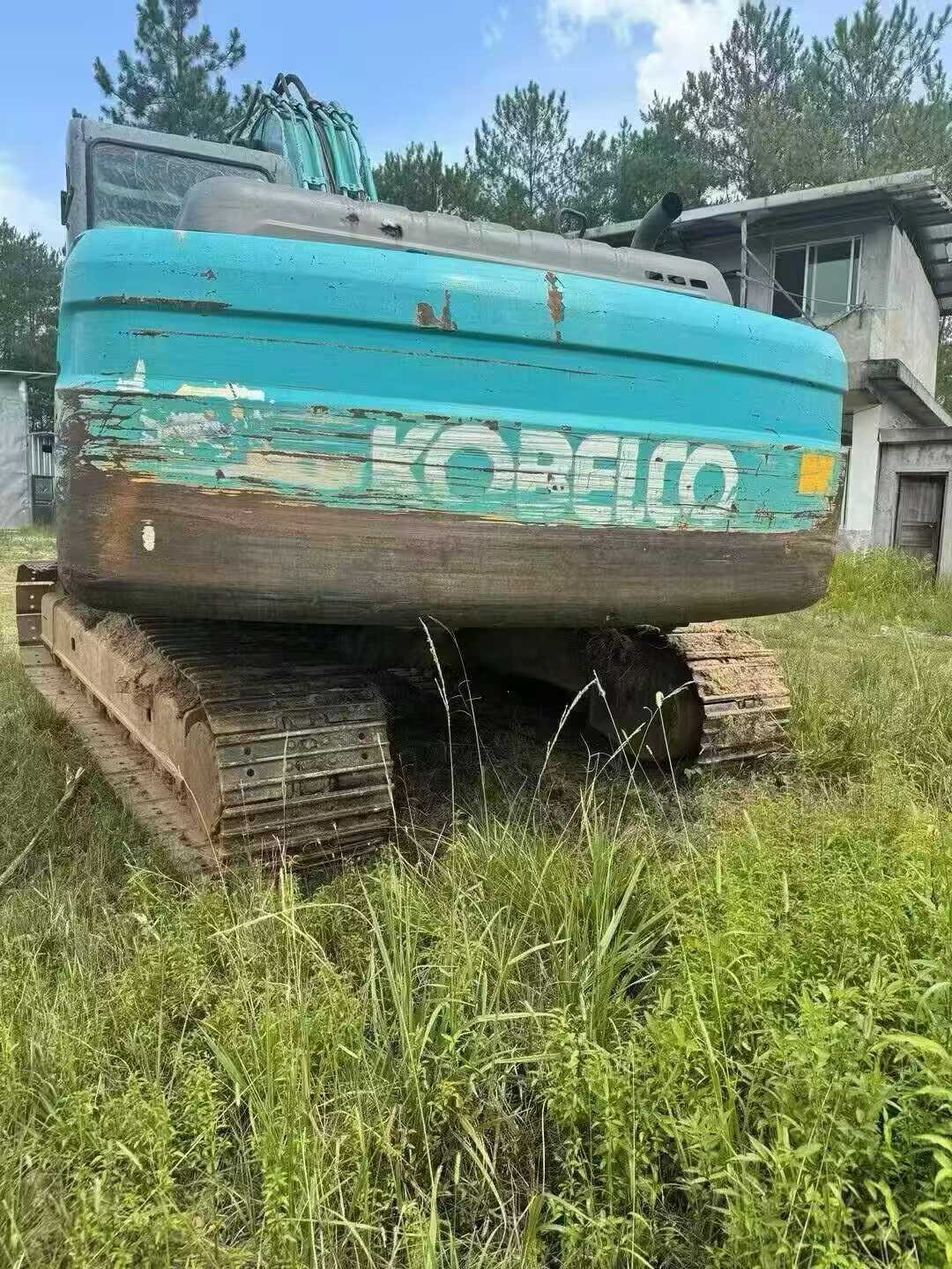 Buy Kobelco SK200-11 Used Excavator / 2 Buy Kobelco SK200-11 Used Excavator / 2
