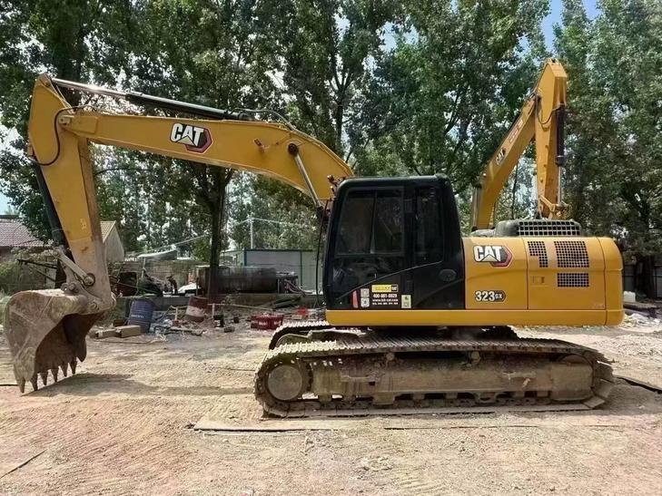 Buy Caterpillar 323 Used Excavator / 1