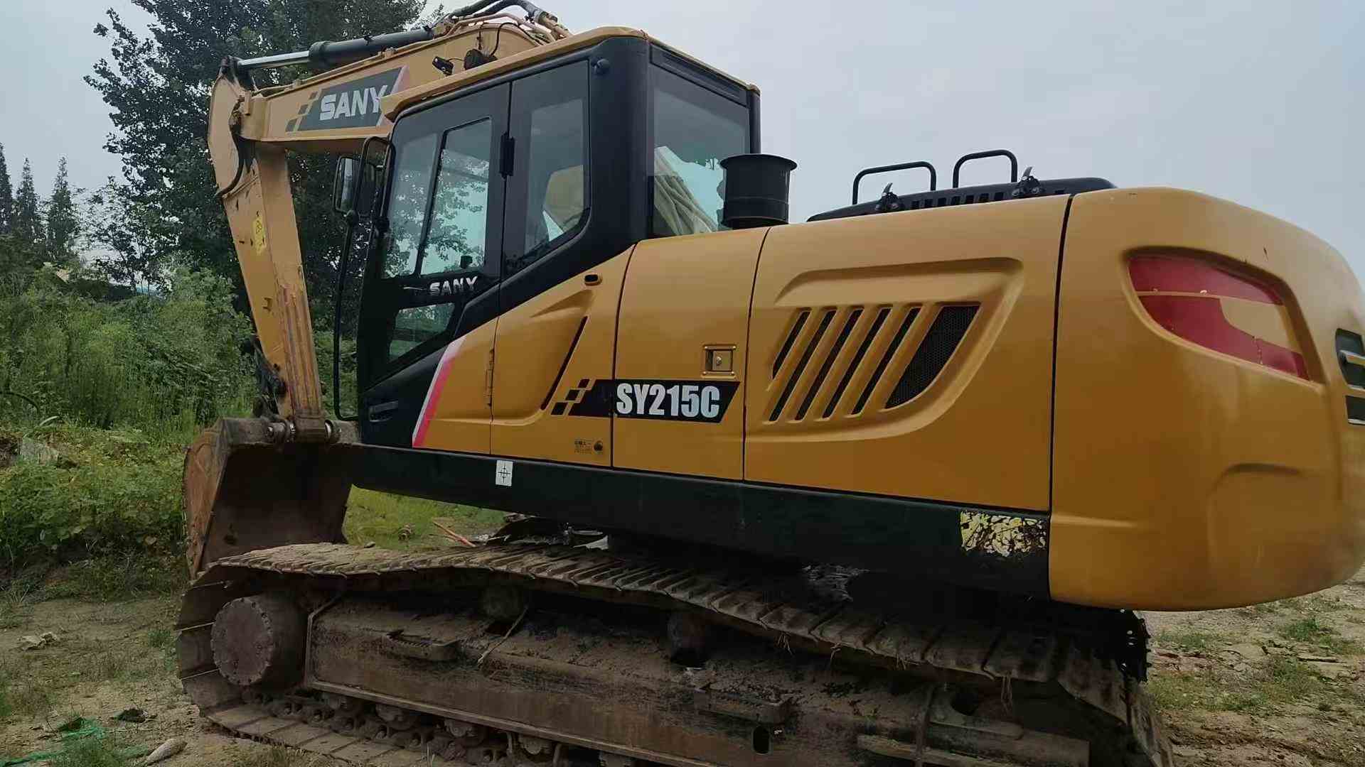 Buy Sany SY215C Used Excavator / 2
