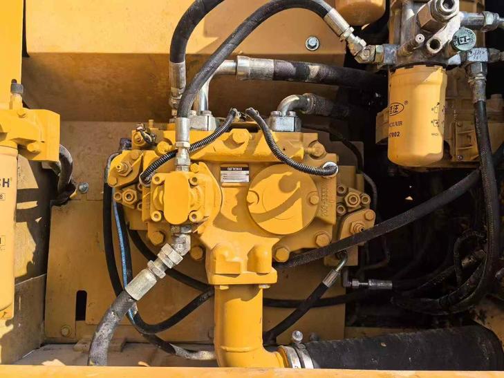 Buy Caterpillar 320A Used Excavator / 1