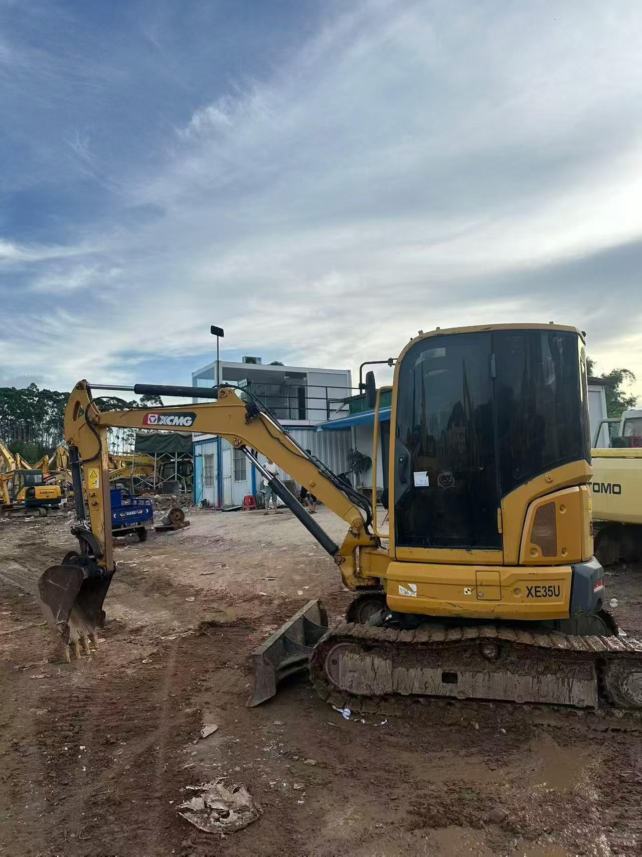 Buy XCMG XE35U Used Excavator / 3 Buy XCMG XE35U Used Excavator / 3