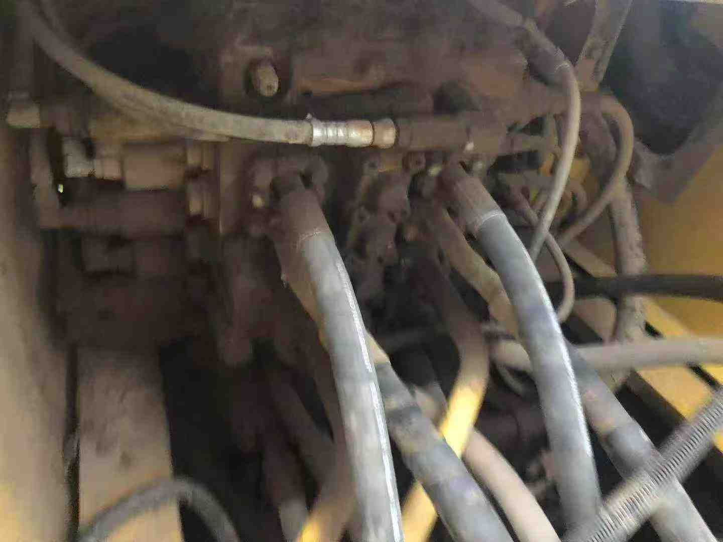 Compre Escavadeira Komatsu PC210 Usada / 4 Compre Escavadeira Komatsu PC210 Usada / 4