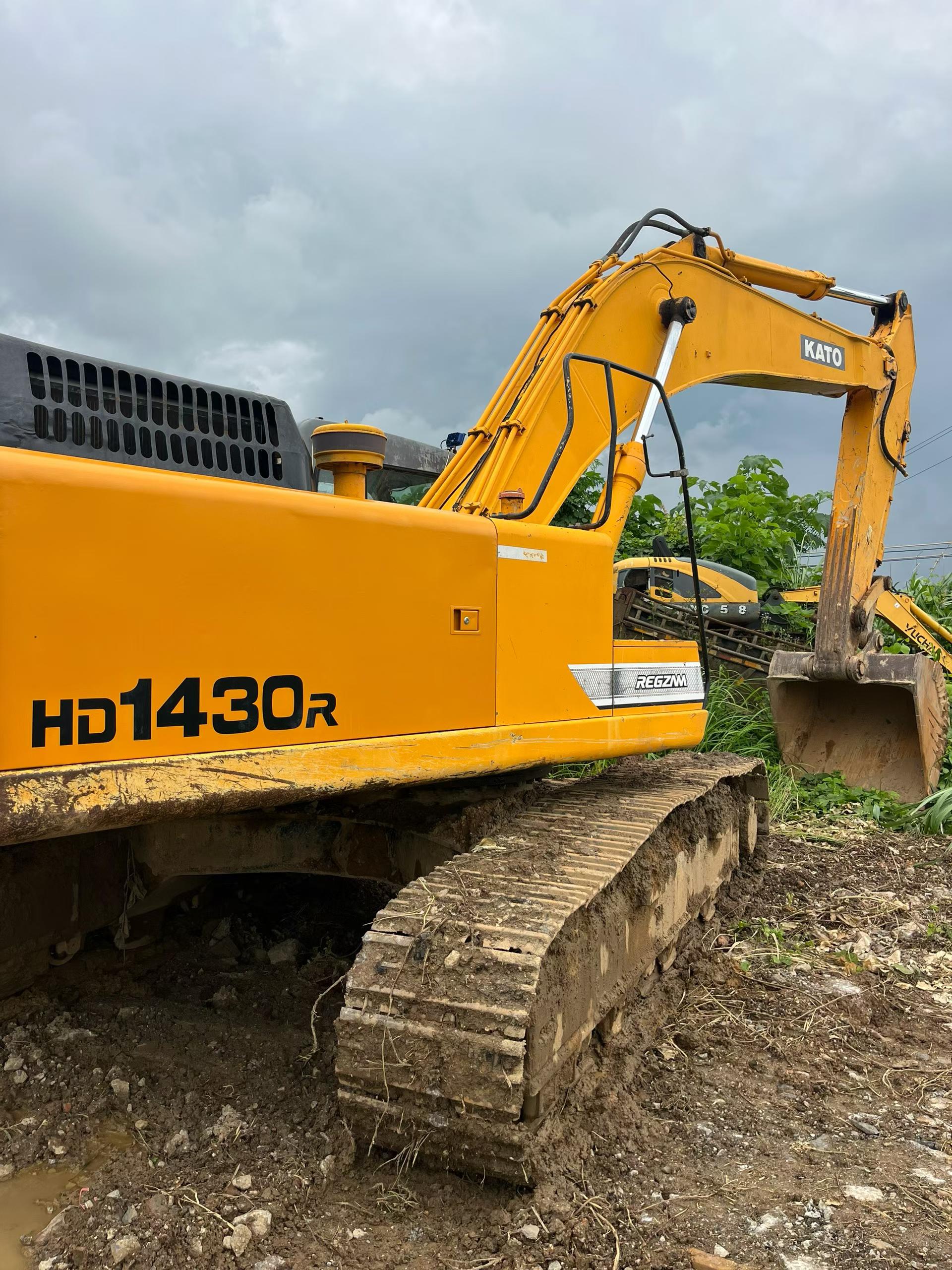 شراء حفارة Kato HD1430R مستعملة / 3