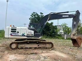 Buy Hitachi EX200-3 Used Excavator / 2 Buy Hitachi EX200-3 Used Excavator / 2
