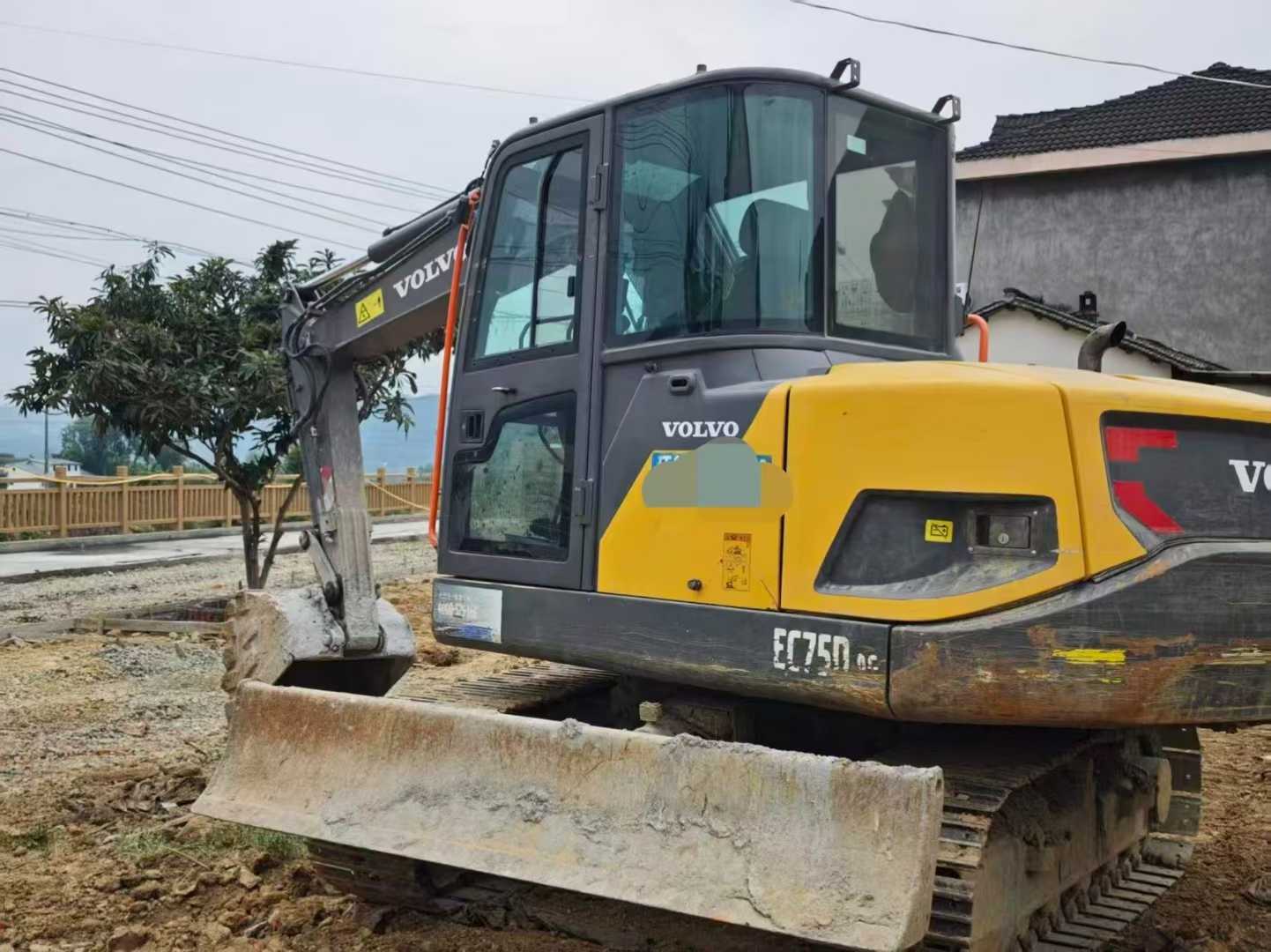Buy Volvo EC75D Used Excavator / 2 Buy Volvo EC75D Used Excavator / 2
