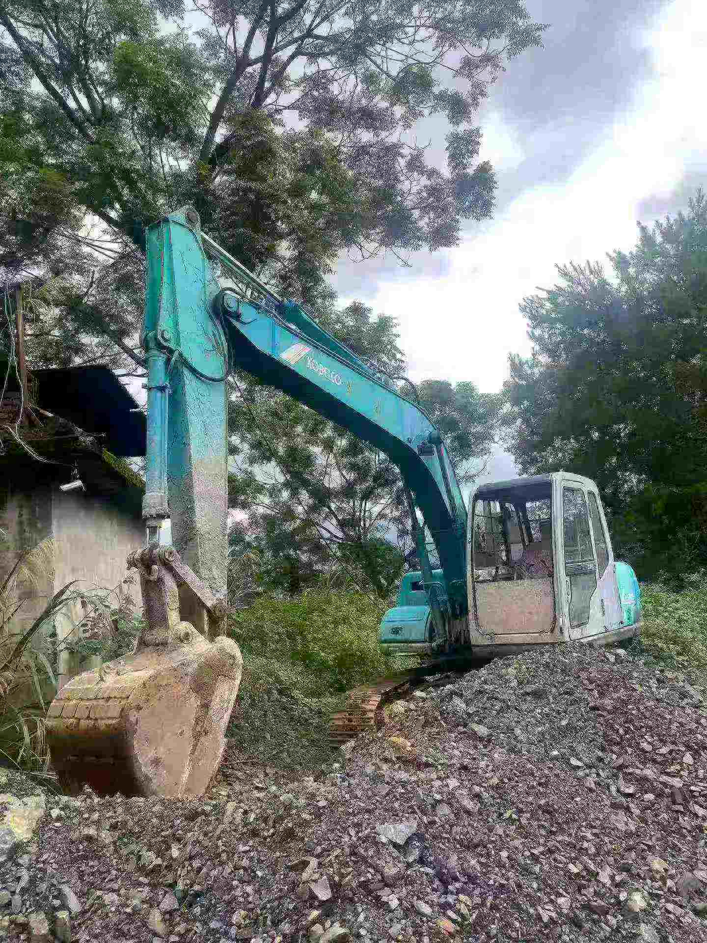 Buy Kobelco SK120 Used Excavator / 2 Buy Kobelco SK120 Used Excavator / 2
