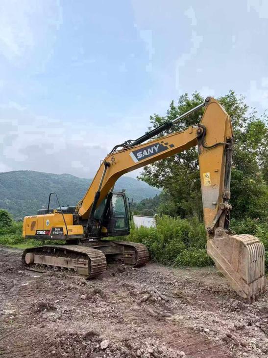 Buy Sany SY205C Used Excavator / 1