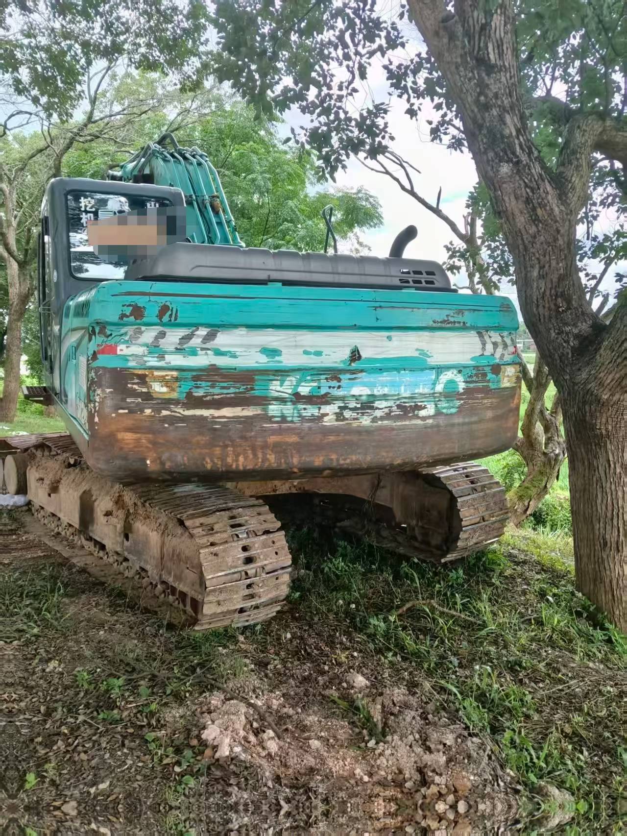 Buy Kobelco SK200-11 Used Excavator / 2 Buy Kobelco SK200-11 Used Excavator / 2