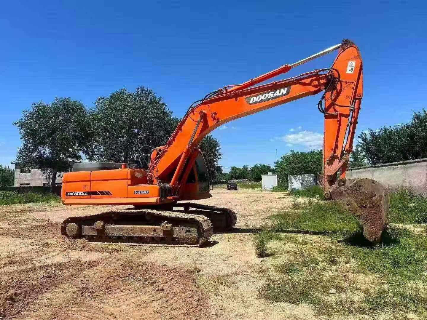 Buy Doosan DX260LC Used Excavator / 4 Buy Doosan DX260LC Used Excavator / 4