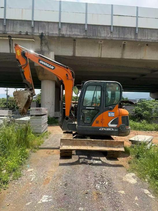 Buy Doosan DX60 Used Excavator / 1