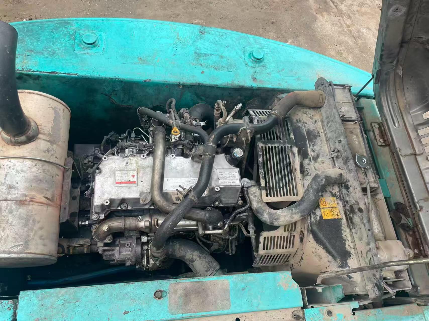 Buy Kobelco SK200 Used Excavator / 7