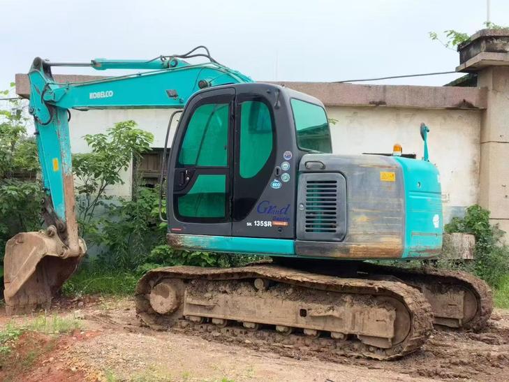 Buy Kobelco SK115SR Used Excavator / 1