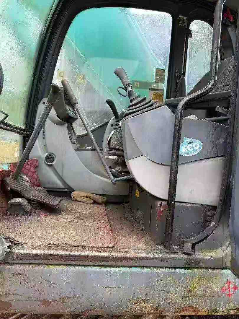 Buy Kobelco SK210 Used Excavator / 1