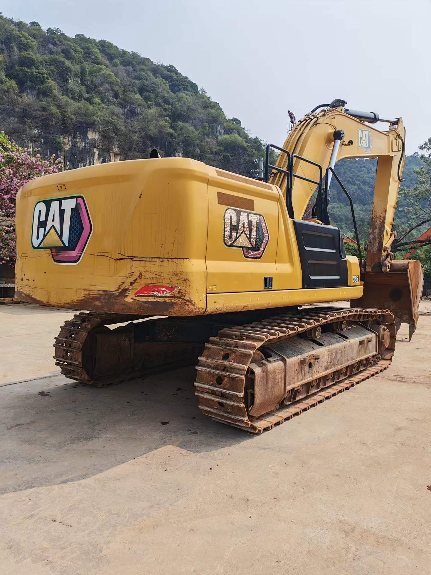 Buy Caterpillar 336E Used Excavator / 2 Buy Caterpillar 336E Used Excavator / 2