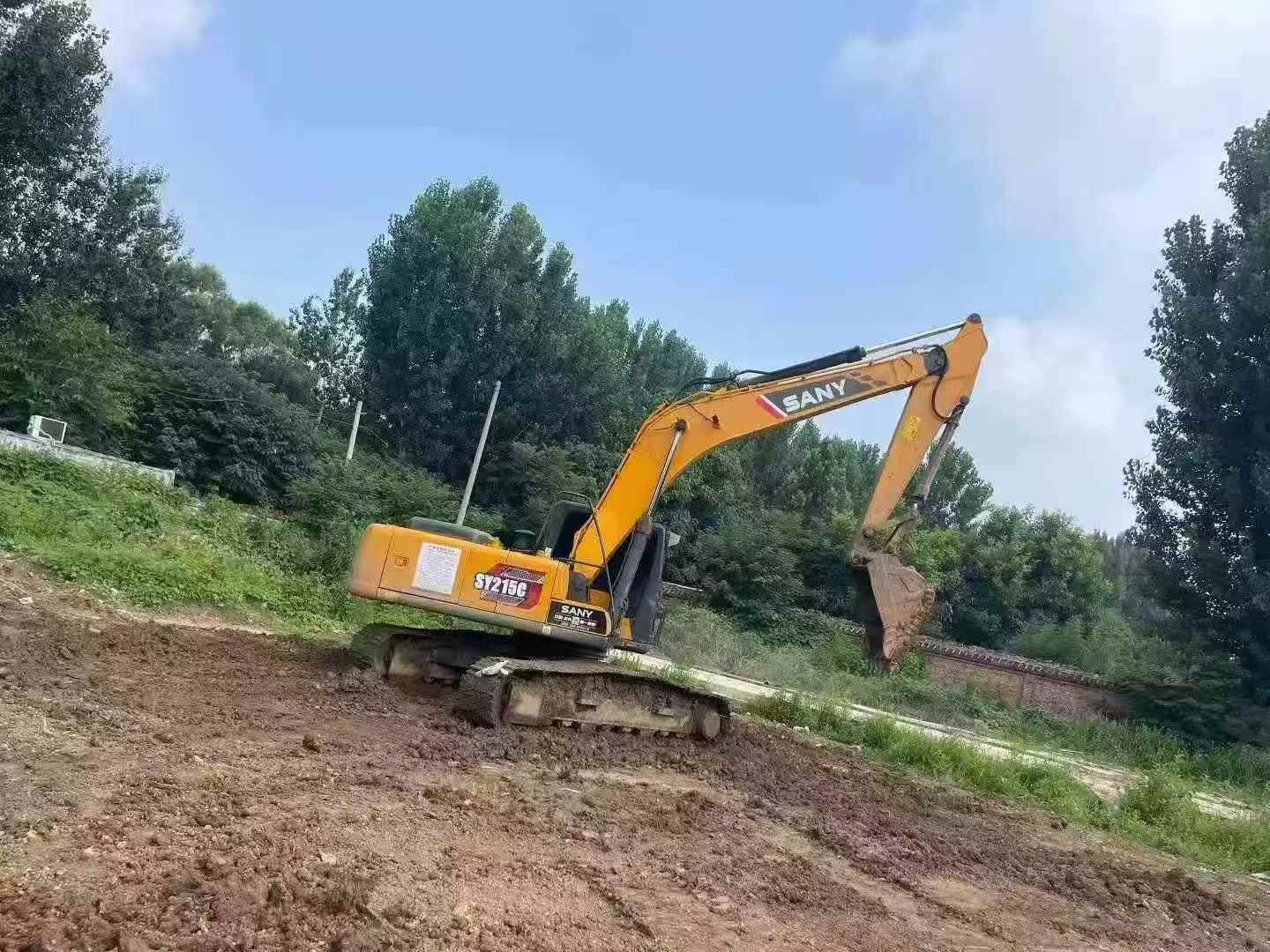 Buy Sany SY215C-8 Used Excavator / 2