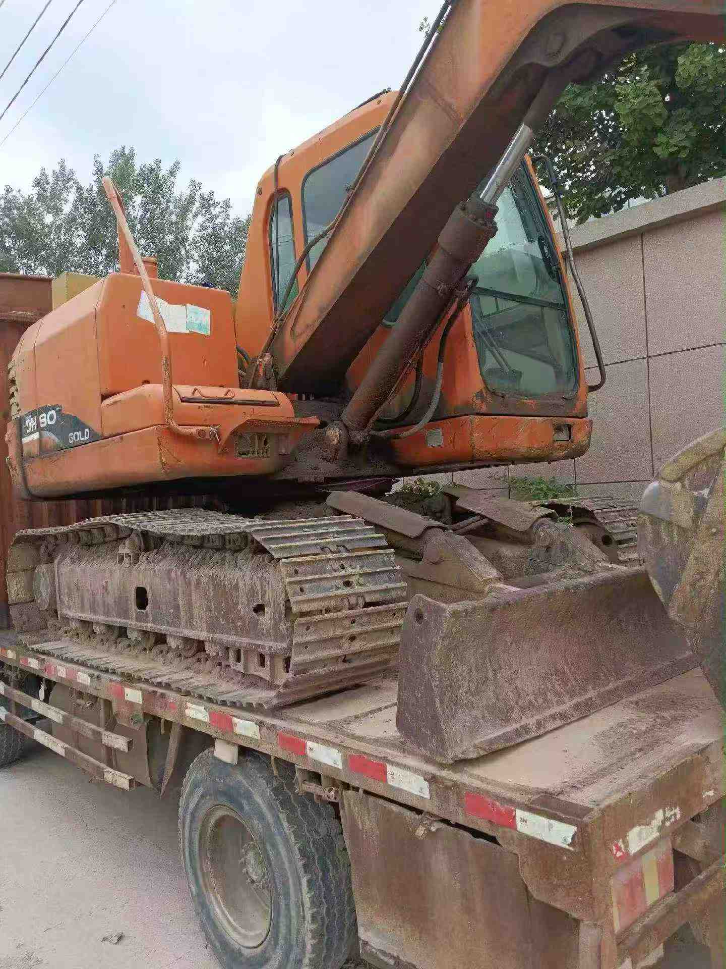 Buy Doosan DH80 Used Excavator / 2 Buy Doosan DH80 Used Excavator / 2