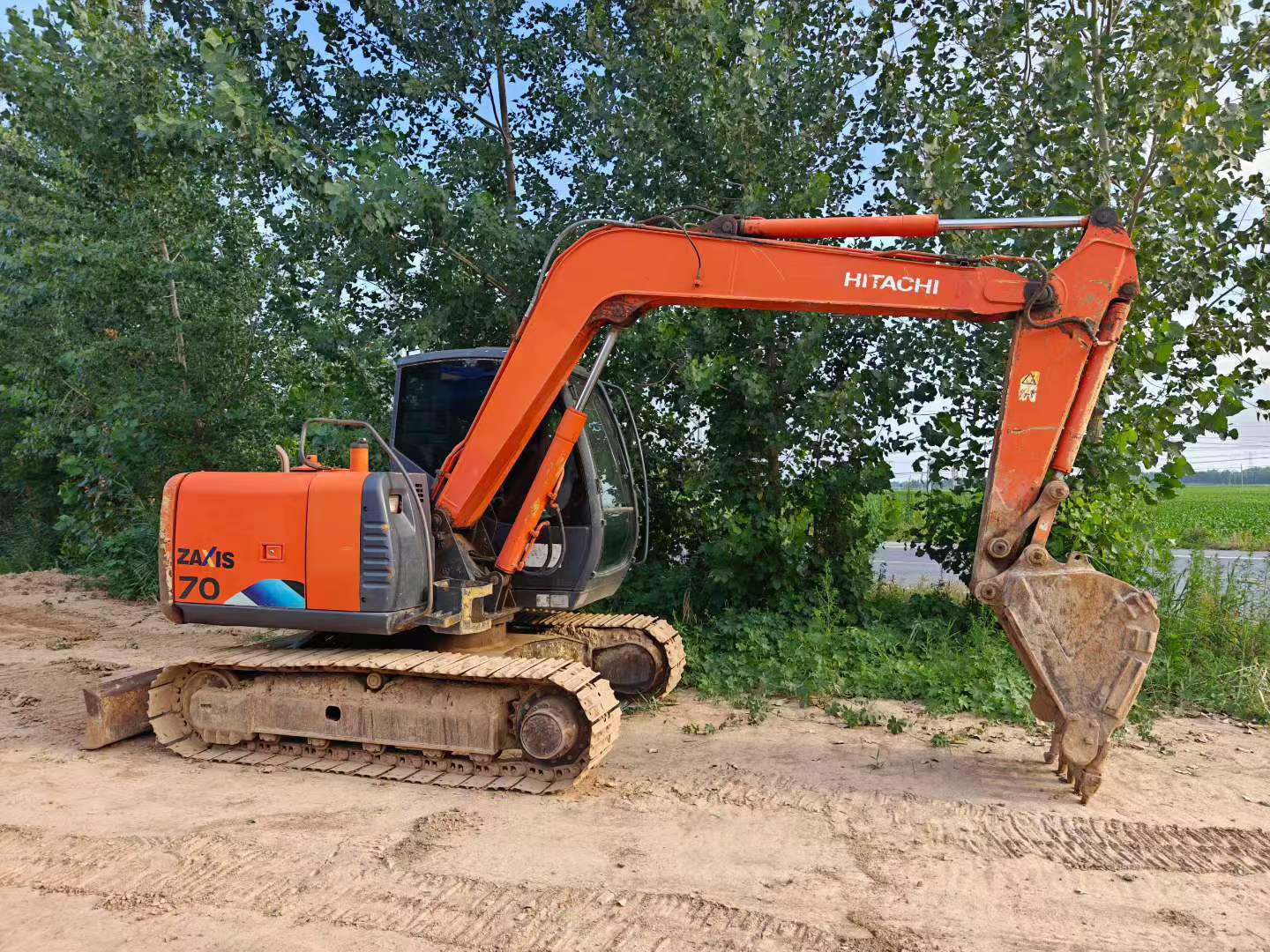 Buy Hitachi ZX70-5A Used Excavator / 2 Buy Hitachi ZX70-5A Used Excavator / 2
