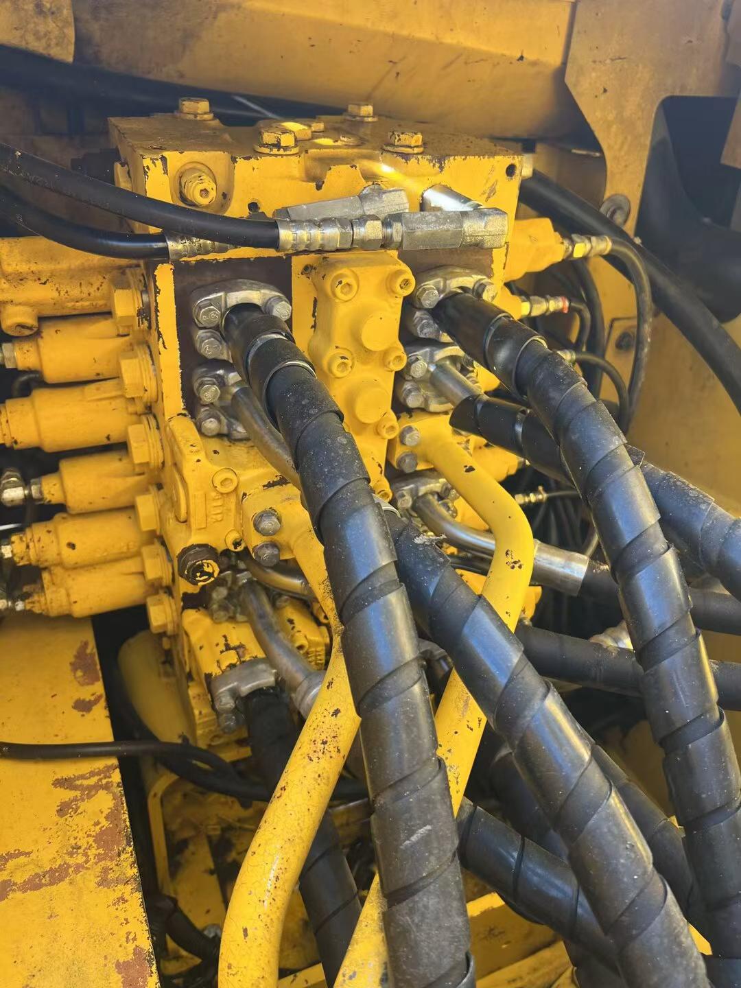Buy Komatsu PC200-8 Used Excavator / 6 Buy Komatsu PC200-8 Used Excavator / 6