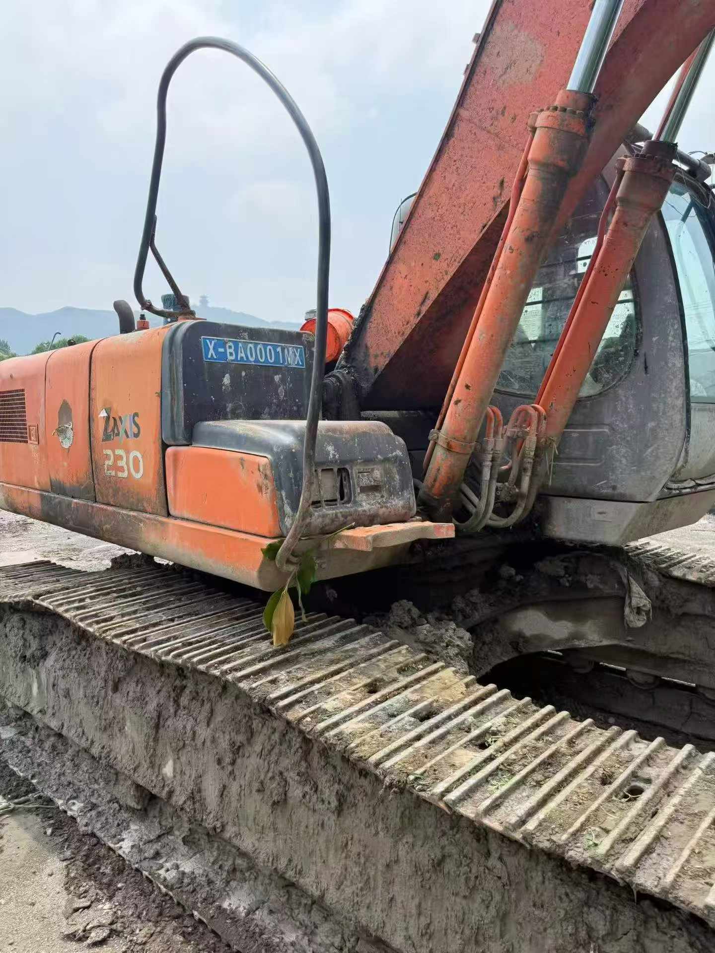 Compre Excavadora Hitachi EX210 Usada / 4