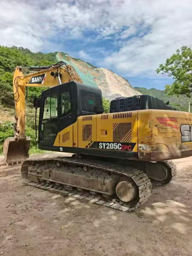 Buy Sany SY205C Used Excavator / 8 Buy Sany SY205C Used Excavator / 8