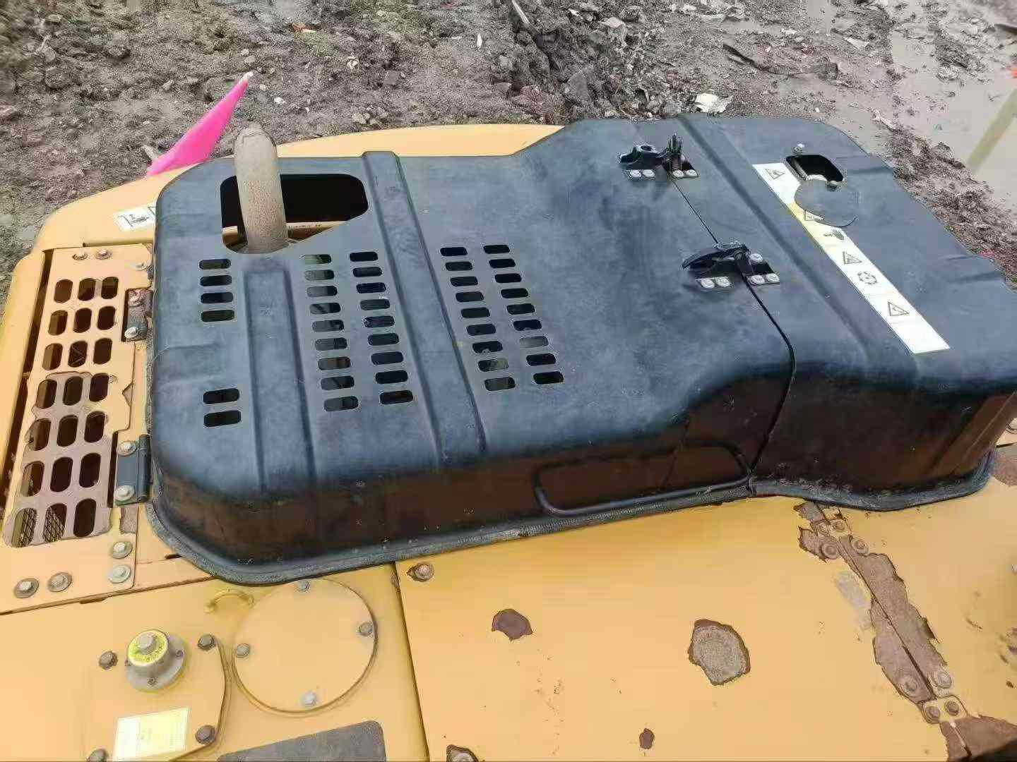 Buy Sany SY205C Used Excavator / 3 Buy Sany SY205C Used Excavator / 3