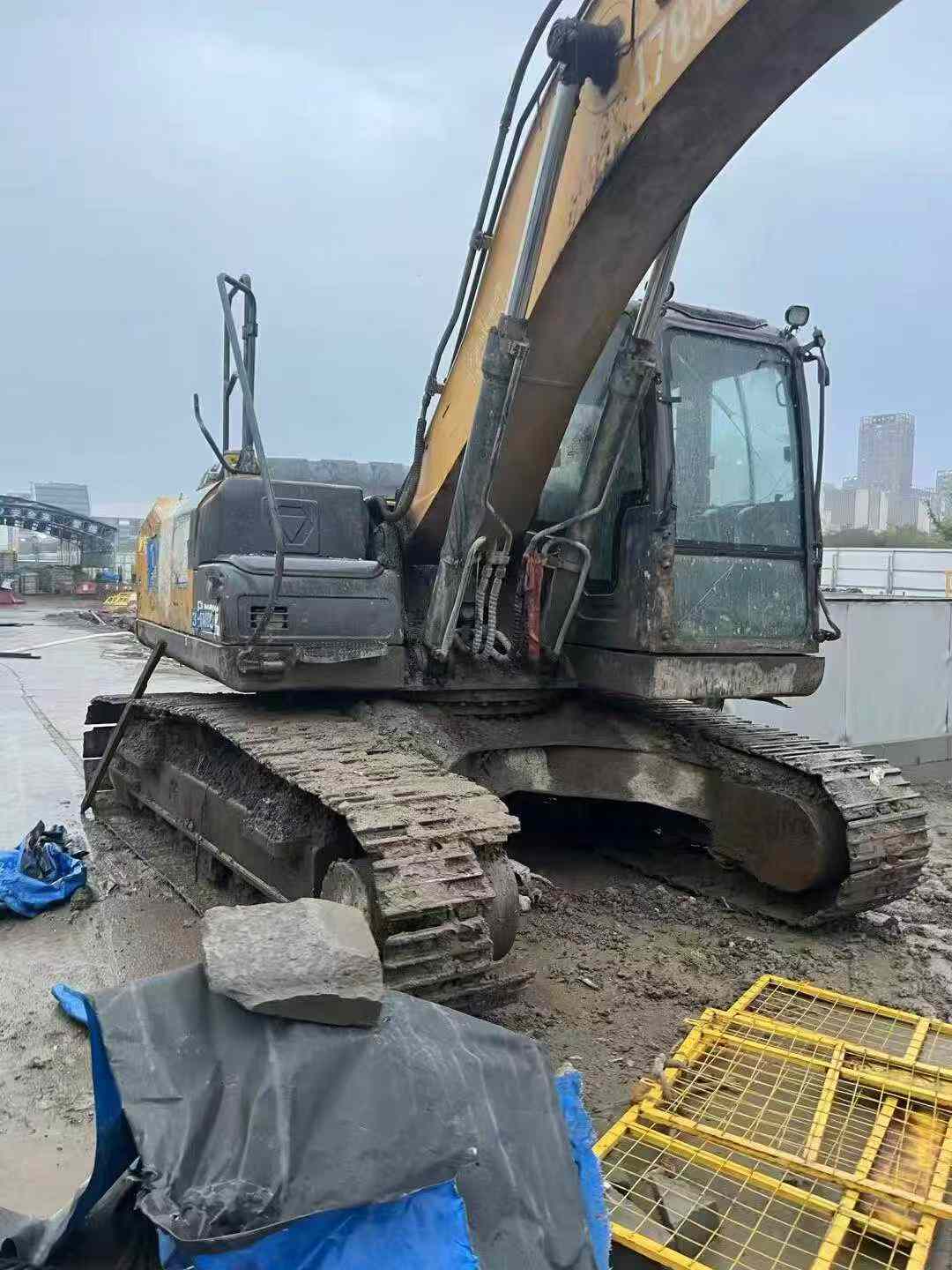 Buy XCMG XE200 Used Excavator / 7 Buy XCMG XE200 Used Excavator / 7