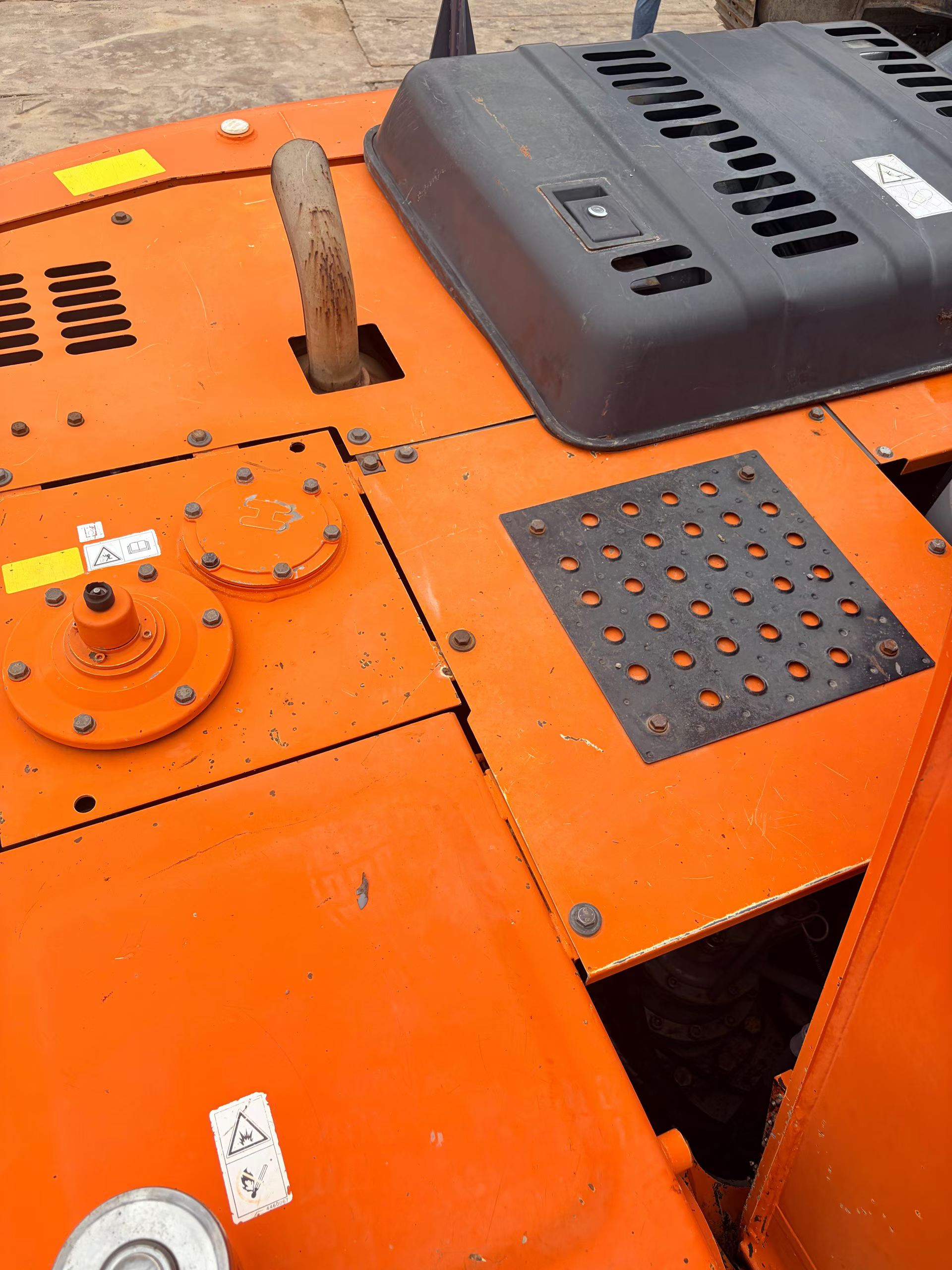 Купить Подержанный Экскаватор Hitachi EX130H-5 / 5 Купить Подержанный Экскаватор Hitachi EX130H-5 / 5