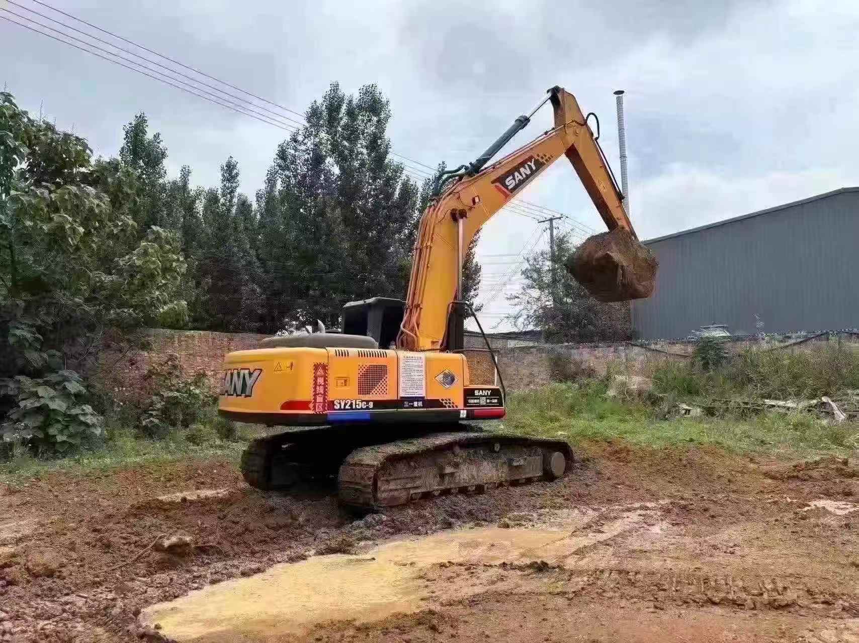Buy Sany SY215C Used Excavator / 9 Buy Sany SY215C Used Excavator / 9