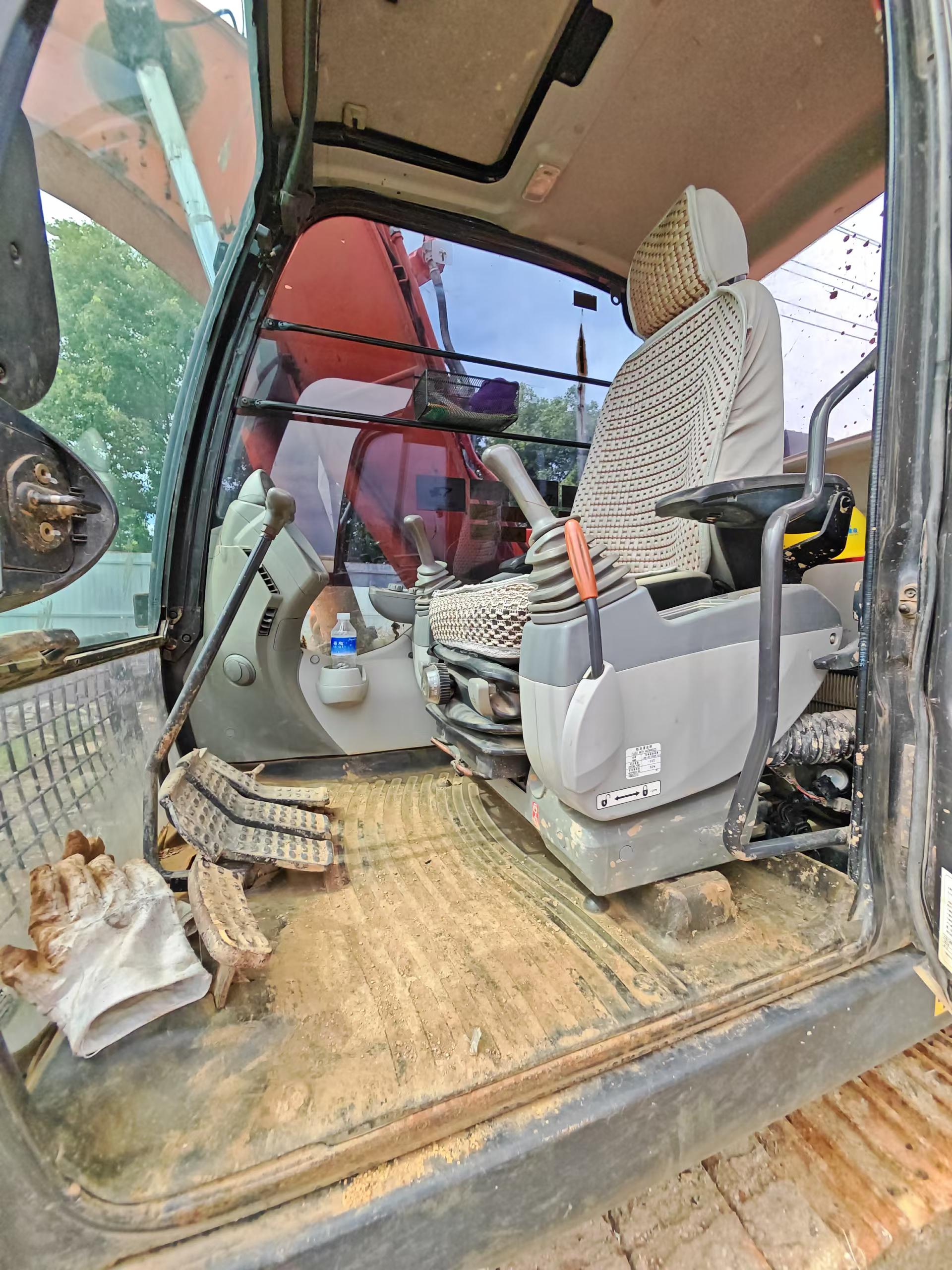 Buy Hitachi ZX130-5A Used Excavator / 8 Buy Hitachi ZX130-5A Used Excavator / 8