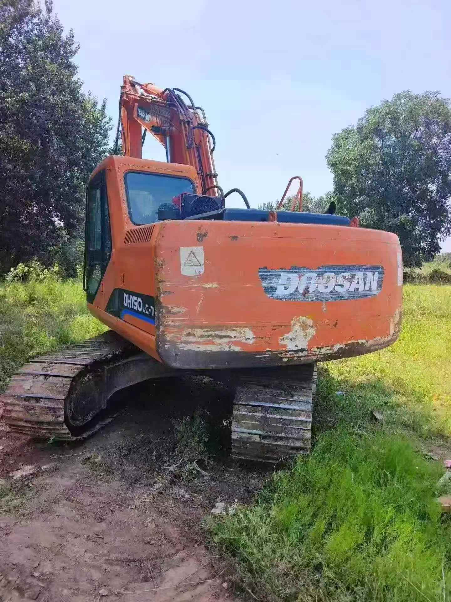 Buy Doosan DH150-7 Used Excavator / 1