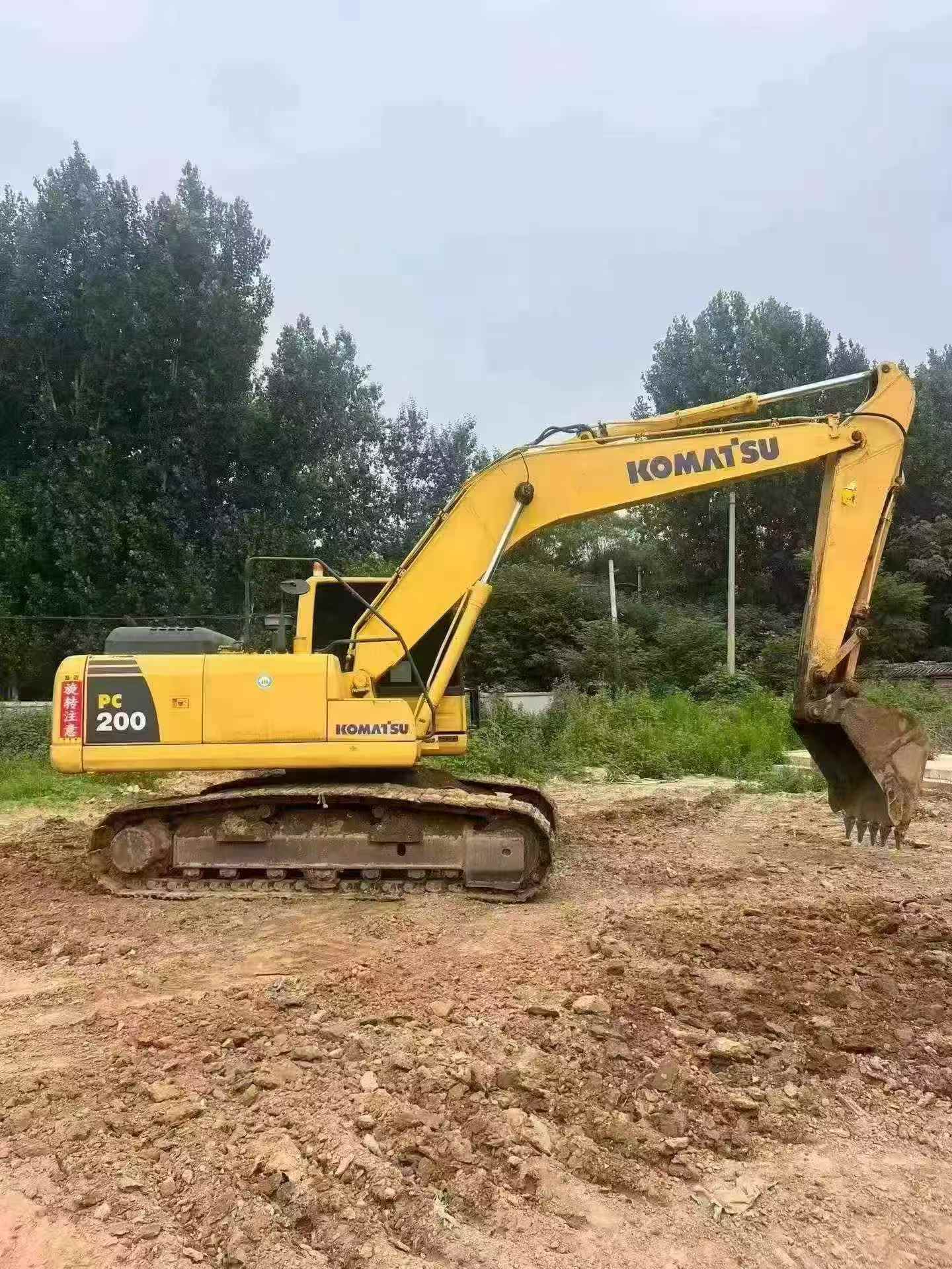 Buy Komatsu PC200 Used Excavator / 3 Buy Komatsu PC200 Used Excavator / 3