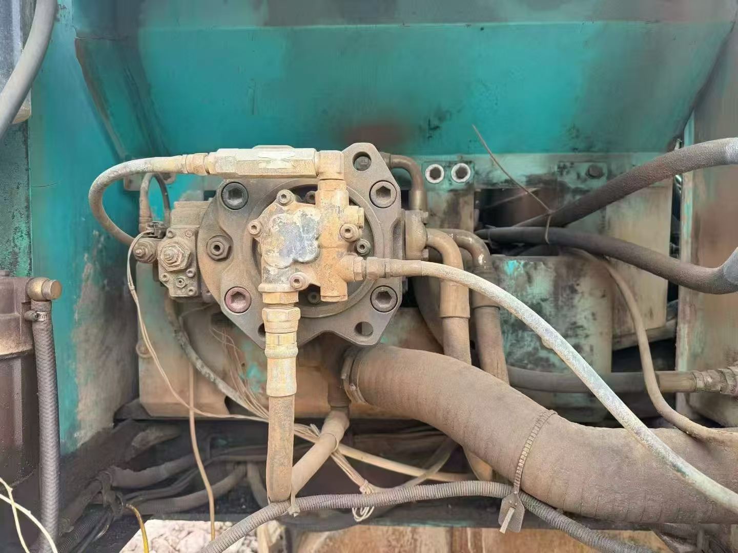 Buy Kobelco SK250-8 Used Excavator / 4