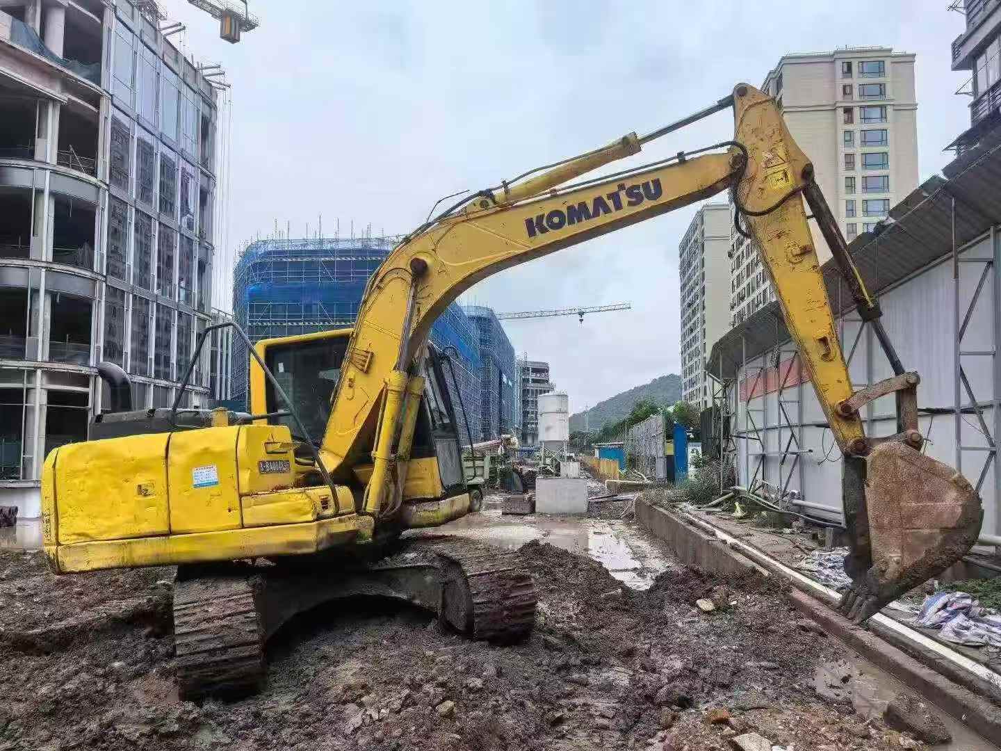 Buy Komatsu PC110-7 Used Excavator / 3 Buy Komatsu PC110-7 Used Excavator / 3