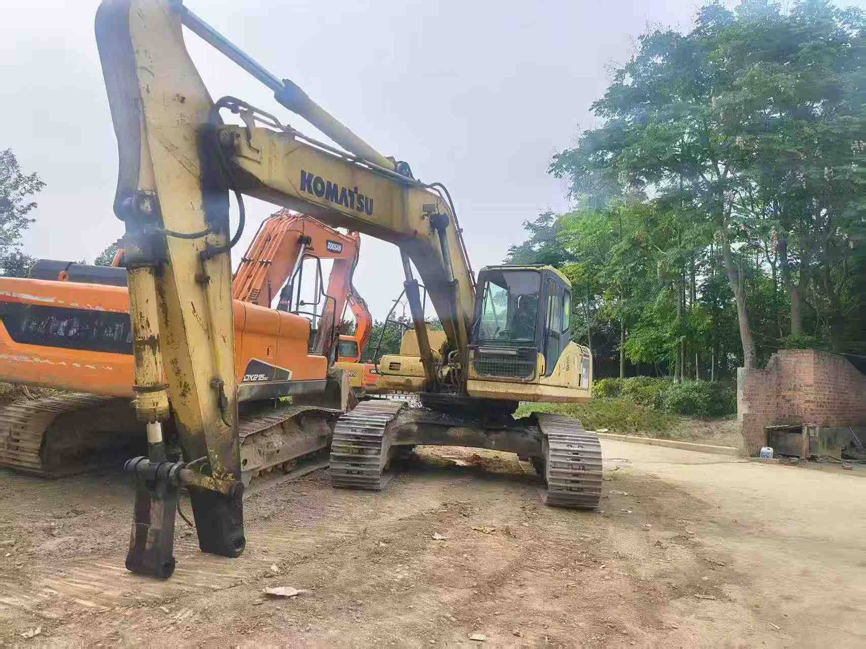 Comprar Komatsu PC270-7 Usado Excavadora