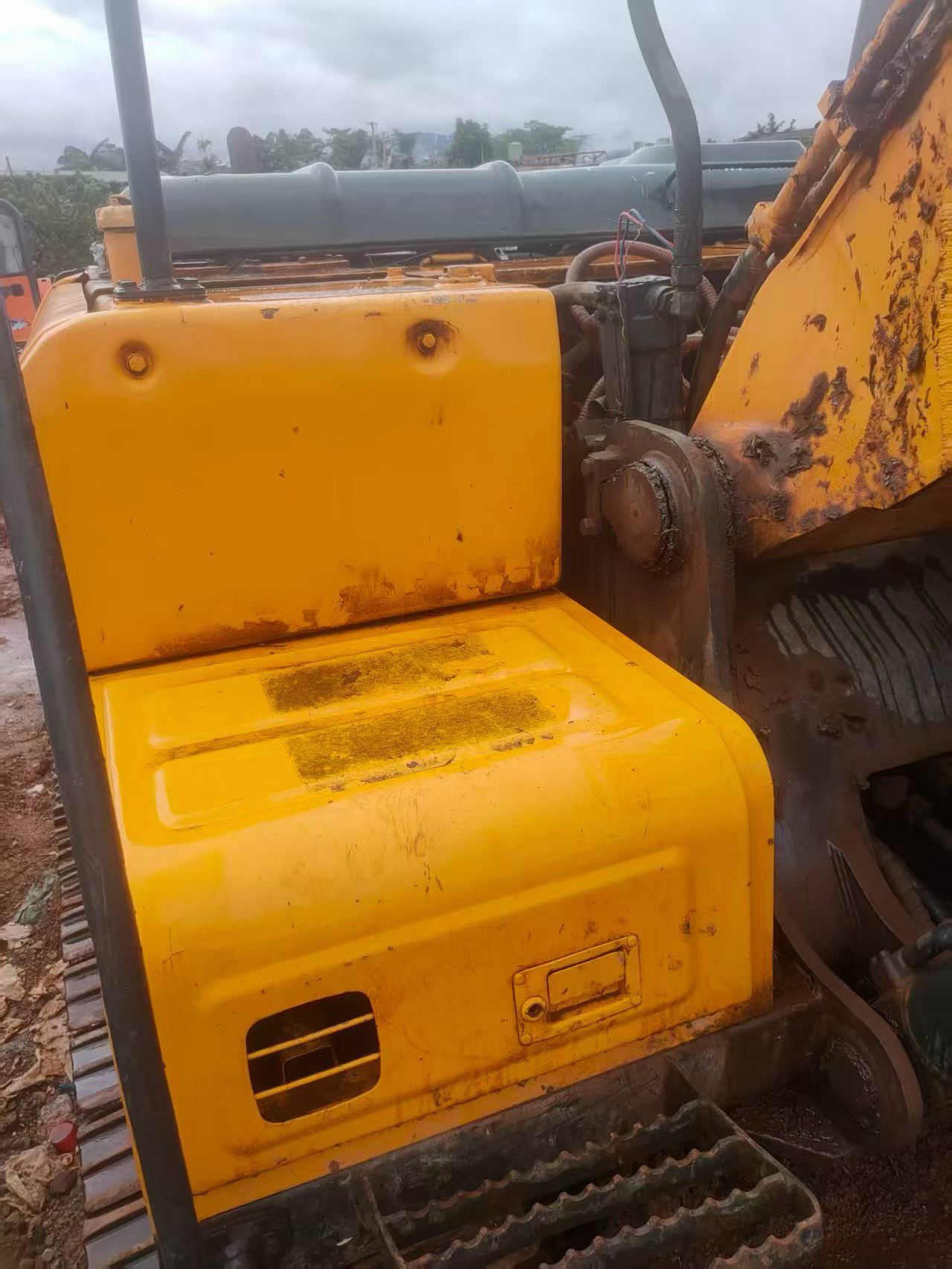 Buy Hyundai R225-7 Used Excavator / 6 Buy Hyundai R225-7 Used Excavator / 6