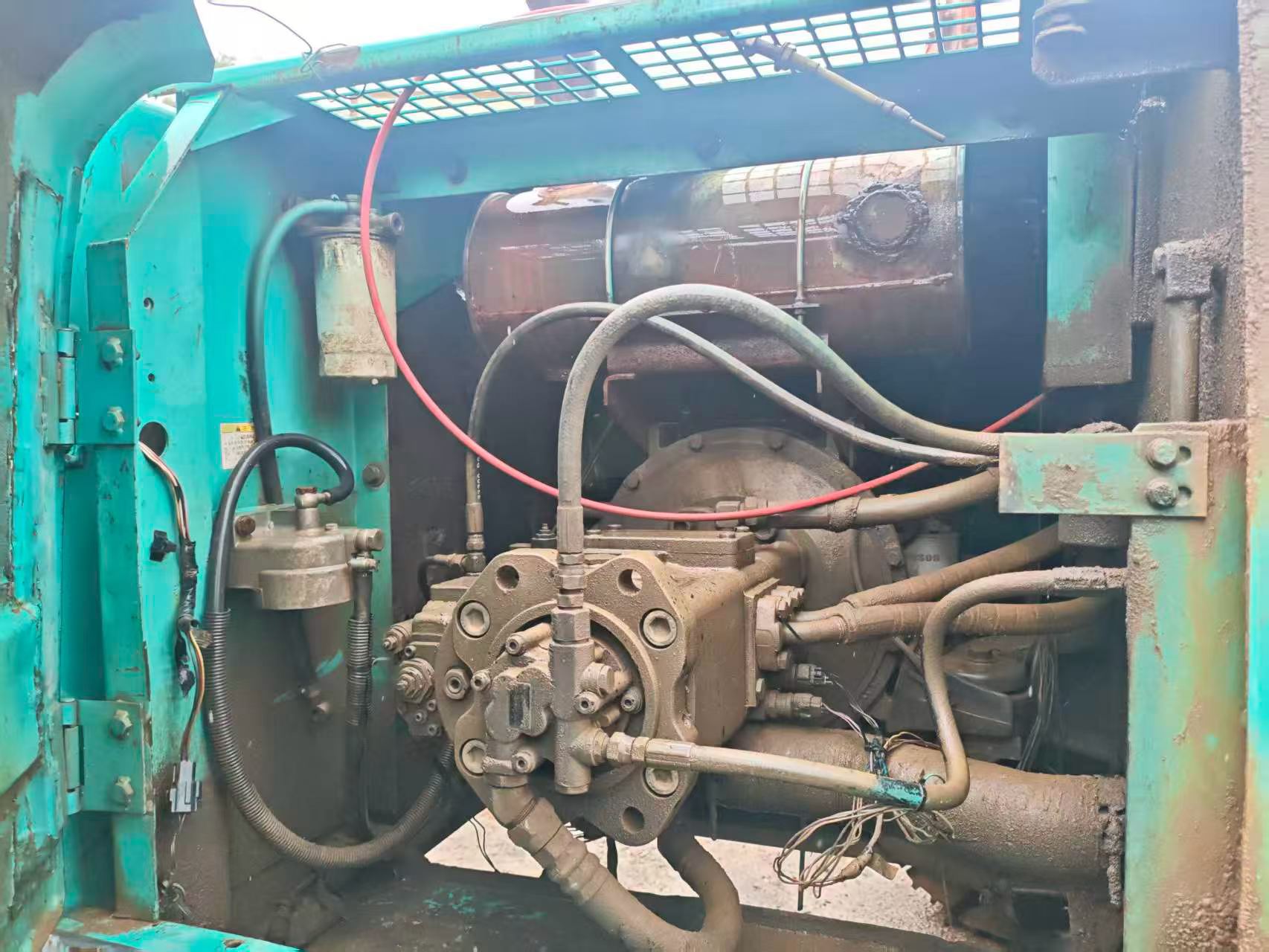 Buy Kobelco SK210-6E Used Excavator / 3 Buy Kobelco SK210-6E Used Excavator / 3