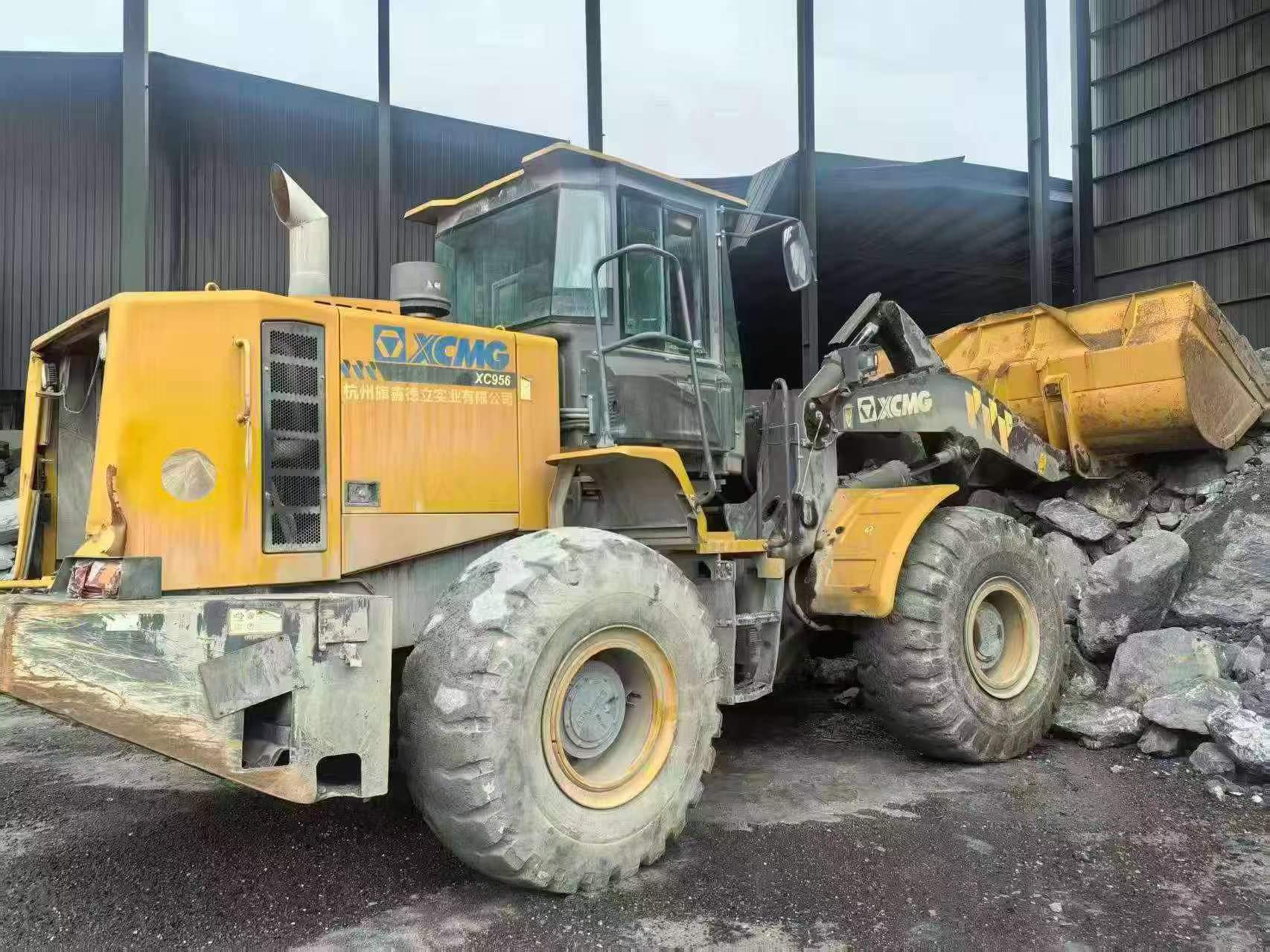 Buy XCMG XC956 Used Loader / 1
