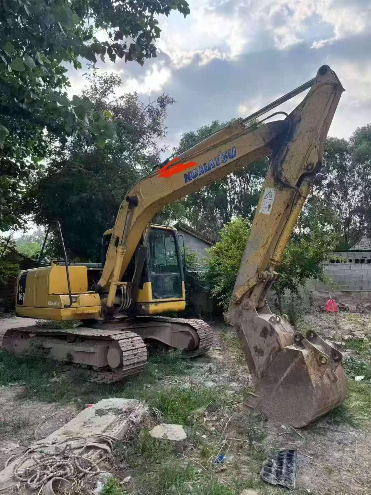 Buy Komatsu PC130 Used Excavator / 1