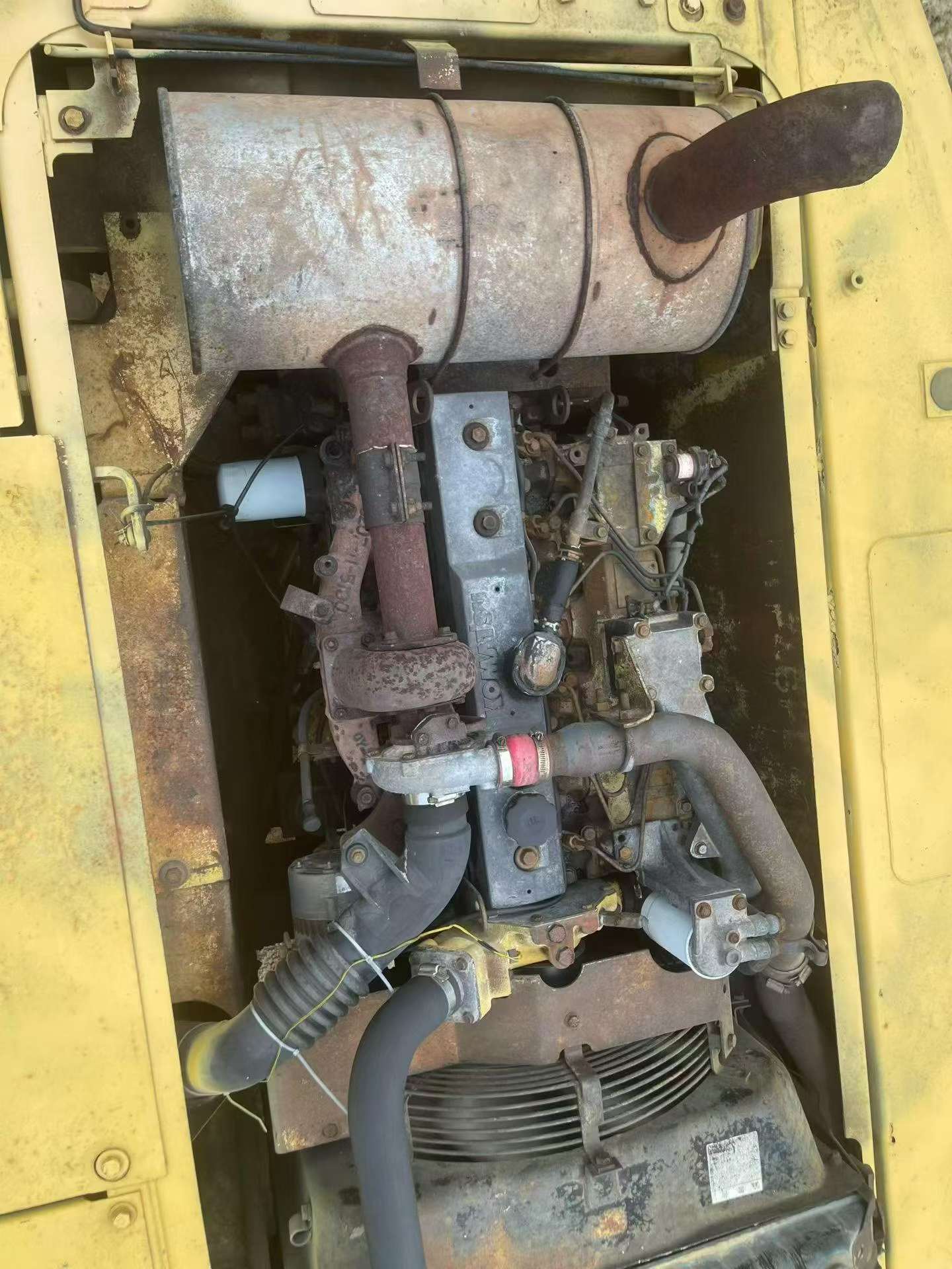 Buy Komatsu PC200-6 Used Excavator / 5 Buy Komatsu PC200-6 Used Excavator / 5