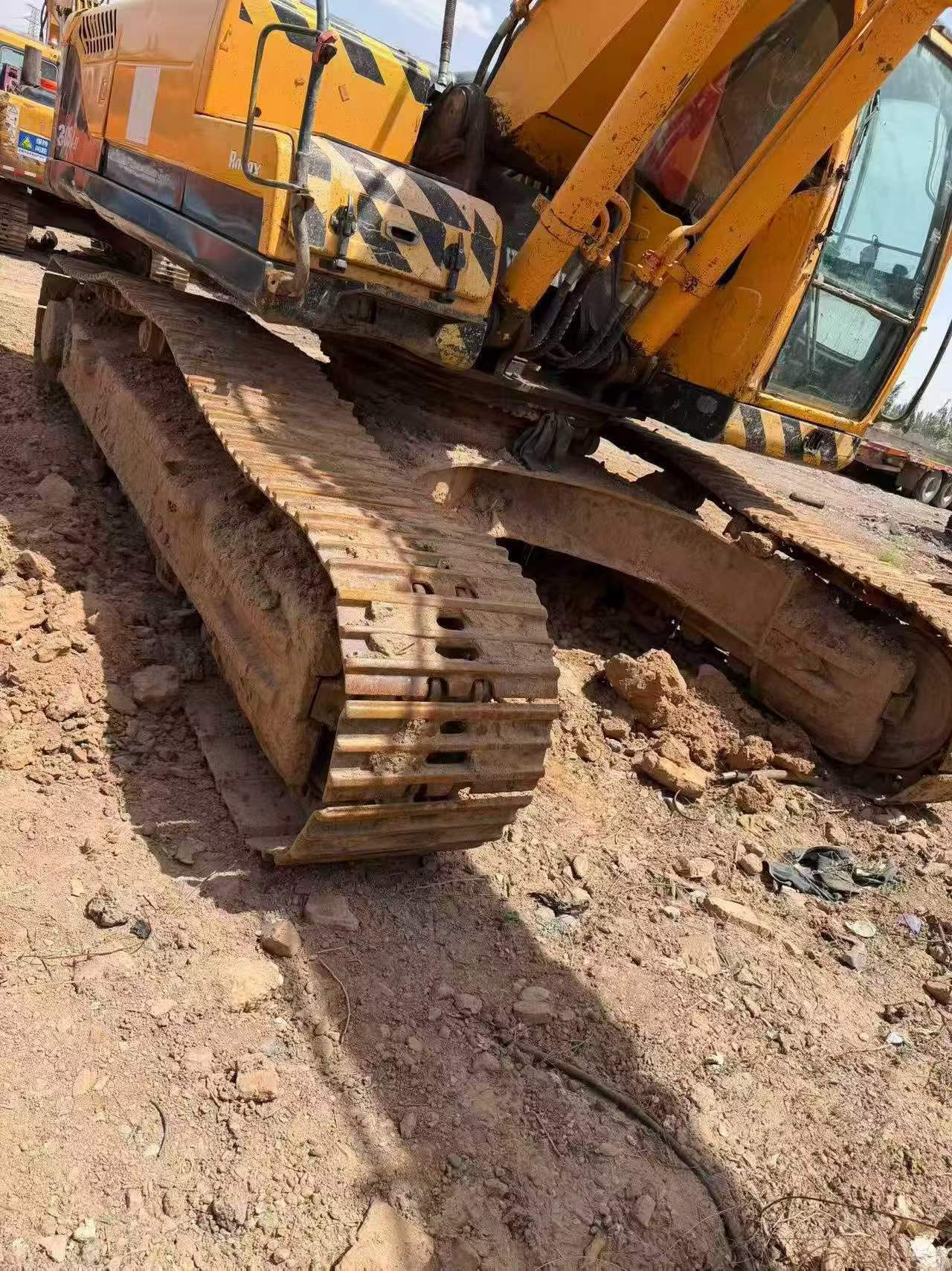 Buy Hyundai R305LVS Used Excavator / 8 Buy Hyundai R305LVS Used Excavator / 8
