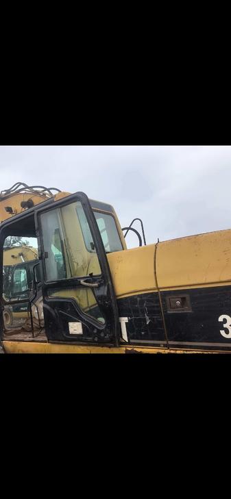 Buy Caterpillar 320C Used Excavator / 1